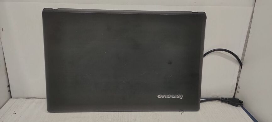 Ноутбук Б-клас Lenovo G770 / 17.3" (1600x900) TN / Intel Core i5-2520M (2 (4) ядра по 2.5 - 3.2 GHz) / 8 GB DDR3 / 500 GB HDD / AMD Radeon HD 6650M, 1 GB DDR3, 128-bit / WebCam 