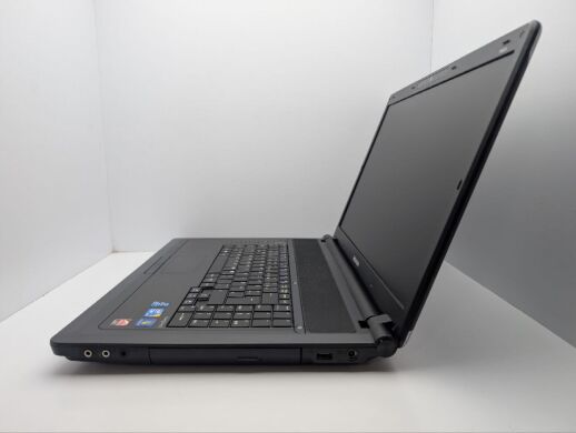 Ноутбук Medion Akoya P8416 / 18.4" (1600x900) TN / Intel Core i3-350M (2 (4) ядра по 2.26 GHz) / 6 GB DDR3 / 500 GB HDD / AMD Radeon HD 4650, 1 GB GDDR3, 128-bit / WebCam / DVD-ROM