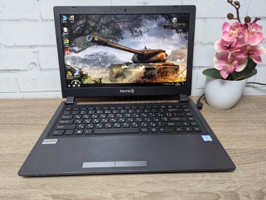 Ноутбук Terra Mobile 1451 / 14" (1920x1080) TN / Intel Core i3-5020U (2 (4) ядра по 2.2 GHz) / 8 GB DDR3 / 128 GB SSD / Intel HD Graphics 5500 / WebCam / Без АКБ