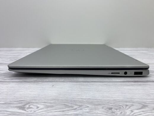Ноутбук-трансформер Б-класс Dell Inspiron 13 7386 2-in-1 / 13.3" (1920x1080) IPS Touch / Intel Core i7-8565U (4 (8) ядра по 1.8 - 4.6 GHz) / 16 GB DDR4 / 240 GB SSD / Intel UHD Graphics / WebCam