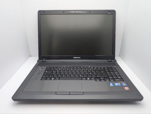Ноутбук Medion Akoya P8416 / 18.4" (1600x900) TN / Intel Core i3-350M (2 (4) ядра по 2.26 GHz) / 6 GB DDR3 / 500 GB HDD / AMD Radeon HD 4650, 1 GB GDDR3, 128-bit / WebCam / DVD-ROM