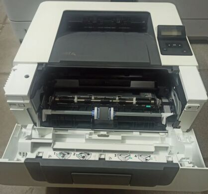 Принтер HP LaserJet Pro M402DN / Лазерний ч/б друк / 38 стор/хв / Ethernet, Duplex