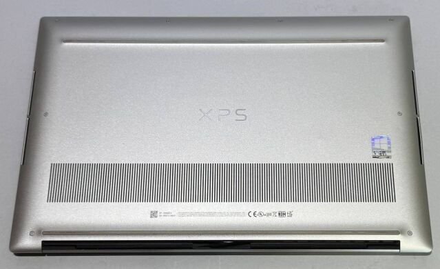 Игровой ноутбук Dell XPS 15 9500 / 15.6" (1920x1200) IPS / Intel Core i7-10750H (6 (12) ядра по 2.6 - 5.0 GHz) / 32 GB DDR4 / 256 GB SSD + 256 GB SSD / nVidia GeForce GTX 1650 Ti, 4 GB GDDR6, 128-bit / WebCam