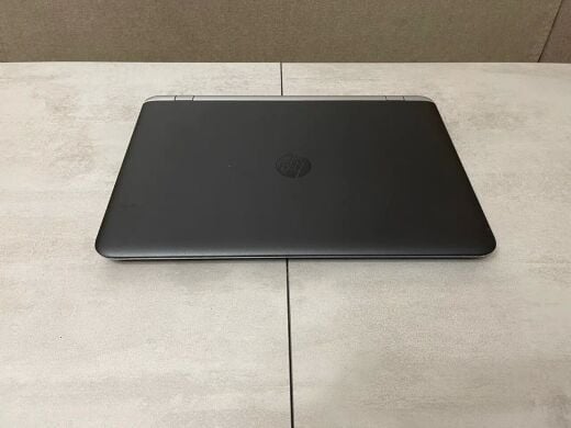 Ігровий ноутбук HP ProBook 470 G3 / 17.3" (1600x900) TN / Intel Core i5-6200U (2 (4) ядра по 2.3 - 2.8 GHz) / 8 GB DDR4 / 128 GB SSD + 500 GB HDD / AMD Radeon R7 M340, 2 GB DDR3, 64-bit / WebCam / DVD-RW / HDMI
