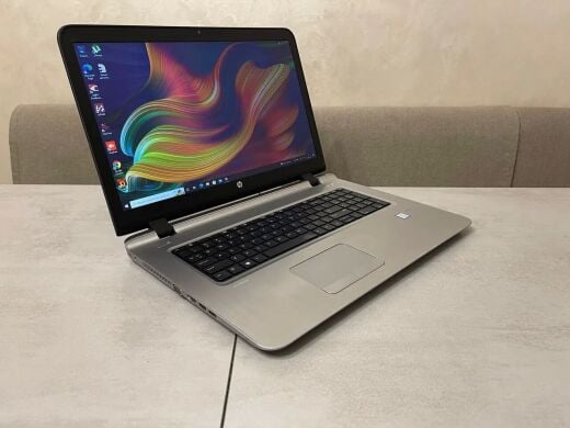 Ігровий ноутбук HP ProBook 470 G3 / 17.3" (1600x900) TN / Intel Core i5-6200U (2 (4) ядра по 2.3 - 2.8 GHz) / 8 GB DDR4 / 128 GB SSD + 500 GB HDD / AMD Radeon R7 M340, 2 GB DDR3, 64-bit / WebCam / DVD-RW / HDMI