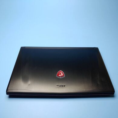 Ігровий ноутбук MSI GE72 2QE Apache / 17.3" (1920x1080) IPS / Intel Core i7-4720HQ (4 (8) ядра по 2.6 - 3.6 GHz) / 16 GB DDR3 / 240 GB SSD / nVidia GeForce GTX 965M, 2 GB DDR5, 128-bit / WebCam / Win 10 Home
