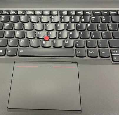 Мобільна робоча станція Б-клас Lenovo ThinkPad W540 / 15.6" (1920x1080) TN / Intel Core i7-4700MQ (4 (8) ядра по 2.4 - 3.4 GHz) / 16 GB DDR3 / 256 GB SSD / nVidia Quadro K1100M, 2 GB GDDR5, 128-bit / WebCam / Fingerprint / DVD-ROM