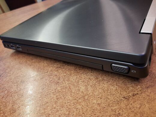 Мобильная рабочая станция HP EliteBook 8570w / 15.6" (1600x900) TN / Intel Core i7-3740QM (4 (8) ядра по 2.7 - 3.7 GHz) / 8 GB DDR3 / 500 GB HDD / nVidia Quadro K1000M, 2 GB DDR3, 128-bit / WebCam / DisplayPort