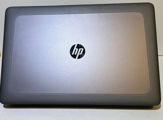 Мобильная рабочая станция HP zBook 17 G4 / 17.3" (1920x1080) IPS / Intel Xeon E3-1535M v6 (4 (8) ядра по 3.1 - 4.2 GHz) / 32 GB DDR4 / 500 GB SSD / nVidia Quadro P4000, 8 GB GDDR5, 256-bit / WebCam Мобильная рабочая станция HP zBook 17 G4 / 17.3" (1920x1080) IPS / Intel Xeon E3-1535M v6 (4 (8) ядра по 3.1 - 4.2 GHz) / 32 GB DDR4 / 500 GB SSD / nVidia Quadro P4000, 8 GB GDDR5, 256-bit / WebCam