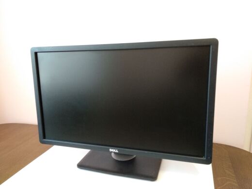 Монитор Dell Professional P2312Ht / 23" (1920x1080) TN / DVI, VGA, USB / VESA 100x100