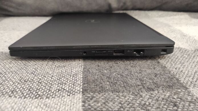 Нетбук Dell Latitude 7280 / 12.5" (1920x1080) IPS / Intel Core i5-7300U (2 (4) ядра по 2.6 - 3.5 GHz) / 8 GB DDR4 / 512 GB SSD / Intel HD Graphics 620 / WebCam / Windows 10 Pro Lic