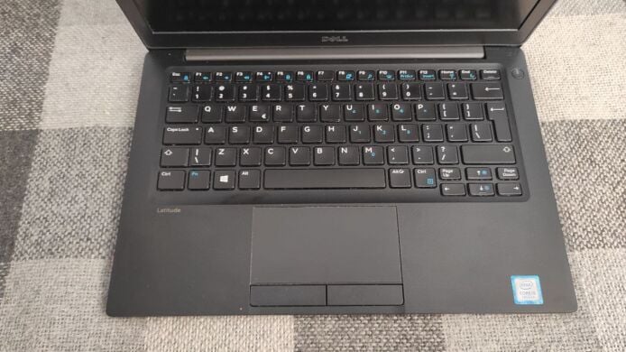 Нетбук Dell Latitude 7280 / 12.5" (1920x1080) IPS / Intel Core i5-7300U (2 (4) ядра по 2.6 - 3.5 GHz) / 8 GB DDR4 / 512 GB SSD / Intel HD Graphics 620 / WebCam / Windows 10 Pro Lic