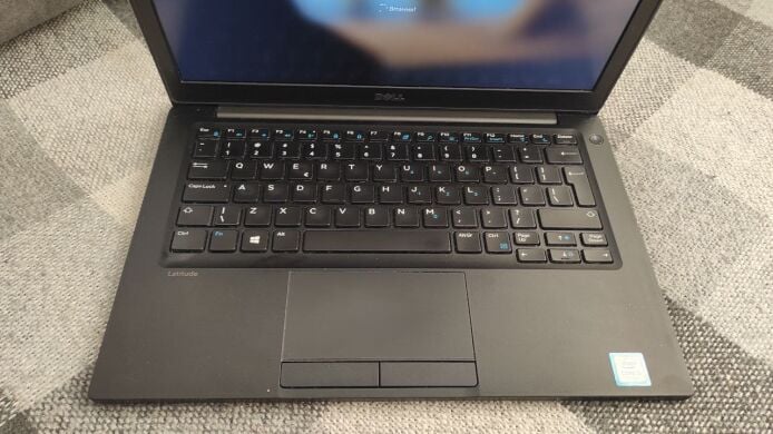 Нетбук Dell Latitude 7280 / 12.5" (1920x1080) IPS / Intel Core i5-7300U (2 (4) ядра по 2.6 - 3.5 GHz) / 8 GB DDR4 / 512 GB SSD / Intel HD Graphics 620 / WebCam / Windows 10 Pro Lic