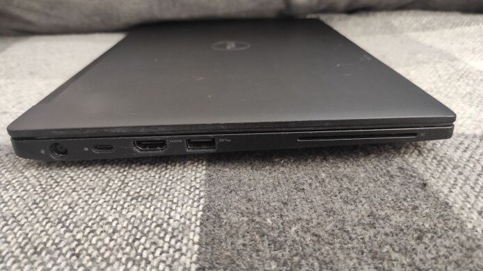 Нетбук Dell Latitude 7280 / 12.5" (1920x1080) IPS / Intel Core i5-7300U (2 (4) ядра по 2.6 - 3.5 GHz) / 8 GB DDR4 / 512 GB SSD / Intel HD Graphics 620 / WebCam / Windows 10 Pro Lic