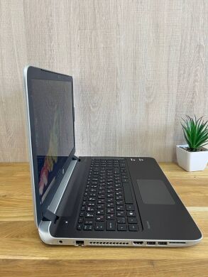 Ноутбук Б-клас HP Pavilion 15 / 15.6" (1366x768) TN / AMD A8-6410 (4 ядра по 2.0 - 2.4 GHz) / 8 GB DDR3 / 128 GB SSD / AMD Radeon R7 M260, 2 GB GDDR3, 64-bit / WebCam / HDMI