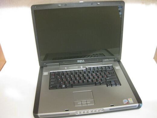 Ноутбук Dell Precision M6300 / 17" (1920x1200) TN / Intel Core 2 Duo T7700 (2 ядра по 2.4 GHz) / 4 GB DDR2 / 128 GB SSD / nVidia Quadro FX 1600M / DVD-RW