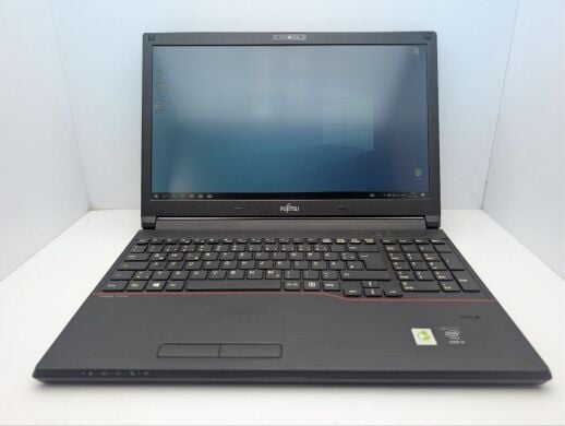 Ноутбук Fujitsu LifeBook E554 / 15.6" (1920x1080) IPS / Intel Core i5-4210M (2 (4) ядра по 2.6 - 3.2 GHz) / 8 GB DDR3 / 500 GB HDD / Intel HD Graphics 4600 / WebCam