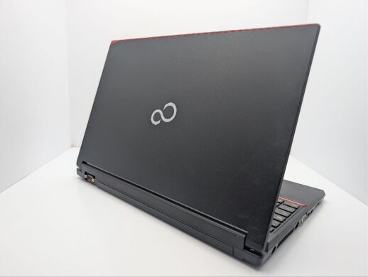 Ноутбук Fujitsu LifeBook E554 / 15.6" (1920x1080) IPS / Intel Core i5-4210M (2 (4) ядра по 2.6 - 3.2 GHz) / 8 GB DDR3 / 500 GB HDD / Intel HD Graphics 4600 / WebCam