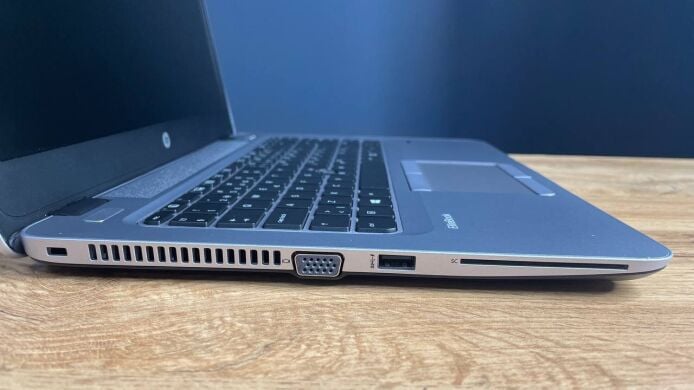 Ноутбук HP EliteBook 745 G4 / 14" (1920x1080) TN / AMD A12-8830B (4 ядра по 2.5 - 3.4 GHz) / 8 GB DDR4 / 256 GB SSD / AMD Radeon R7 Graphics / WebCam
