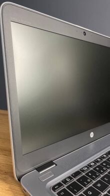 Ноутбук HP EliteBook 745 G4 / 14" (1920x1080) TN / AMD A12-8830B (4 ядра по 2.5 - 3.4 GHz) / 8 GB DDR4 / 256 GB SSD / AMD Radeon R7 Graphics / WebCam