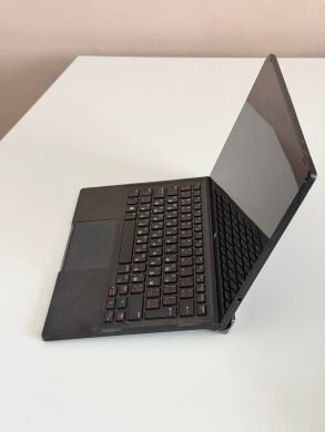Планшет Б-класс Dell Latitude 7275 2-in-1 / 12.5" (3840x2160) IPS Touch / Intel Core m7-6Y75 (2 (4) ядра по 1.2 - 3.1 GHz) / 8 GB DDR3 / 128 GB SSD / Intel HD Graphics 515 / WebCam / Windows 10 