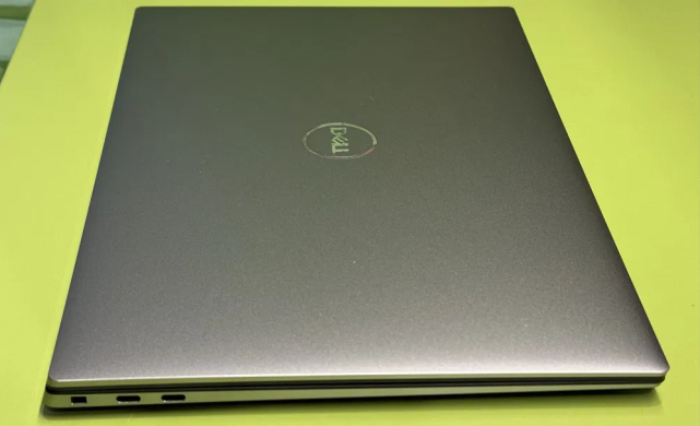 Робоча станція Dell Precision 5560 / 15.6" (1920x1200) IPS / Intel Core i7-11800H (8 (16) ядер по 2.3 - 4.6 GHz) / 16 GB DDR4 / 512 GB SSD / nVidia Quadro T1200, 4 GB GDDR6, 128-bit / WebCam