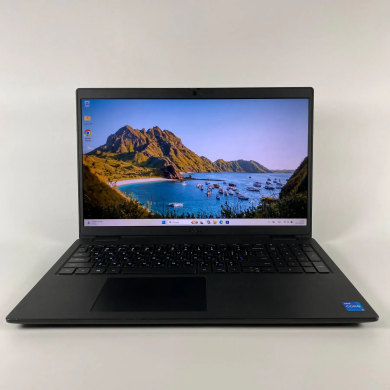 Ультрабук Б-класс Dell Latitude 3520 / 15.6" (1920x1080) IPS / Intel Core i5-1135G7 (4 (8) ядра по 2.4 - 4.2 GHz) / 16 GB DDR4 / 256 GB SSD / Intel Iris Xe Graphics / WebCam / HDMI