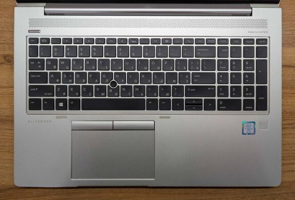 Ультрабук Б-клас HP EliteBook 850 G5 / 15.6" (1920x1080) IPS / Intel Core i5-7300U (2 (4) ядра по 2.6 - 3.5 GHz) / 16 GB DDR4 / 512 GB SSD / Intel HD Graphics 620 / TouchID / Windows 10