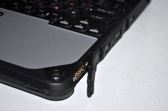 Защищенный нетбук-трансформер Б-класс Panasonic Toughbook CF-20 MK2 / 10.1" (1920x1200) IPS Touch / Intel Core m5-6Y57 (2 (4) ядра по 1.1 - 2.8 GHz) / 8 GB DDR3 / 256 GB SSD / Intel HD Graphics 615 / WebCam 2 MP + 8 MP / Windows 10 Pro Защищенный нетбук-трансформер Б-класс Panasonic Toughbook CF-20 MK2 / 10.1" (1920x1200) IPS Touch / Intel Core m5-6Y57 (2 (4) ядра по 1.1 - 2.8 GHz) / 8 GB DDR3 / 256 GB SSD / Intel HD Graphics 615 / WebCam 2 MP + 8 MP / Windows 10 Pro