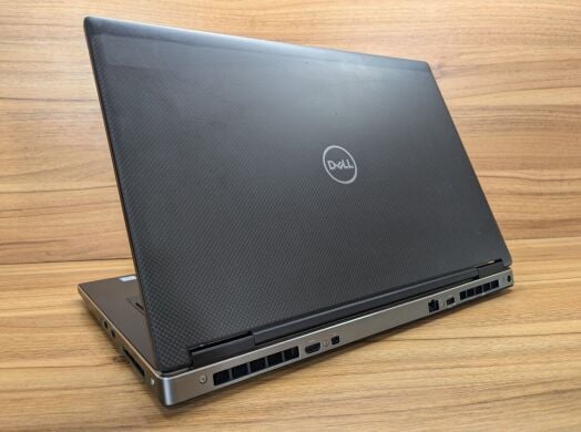 Мобильная рабочая станция Dell Precision 7730 / 17.3" (1920x1080) IPS / Intel Core i9-8950HK (6 (12) ядер по 2.9 - 4.8 GHz) / 64 GB DDR4 / 1000 GB SSD / nVidia Quadro P5200, 16 GB GDDR5, 256-bit / HDMI / Windows 10