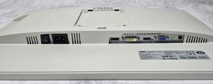 Монітор AOC 24P1 / 24" (1920x1080) IPS / 1x HDMI, 1x DisplayPort, 1x DVI, 1x VGA, 4x USB 3.0, 2x Audio / 2x 2.0W / VESA 100x100 / Pivot