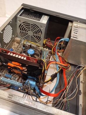 ПК Б-клас Codegen Super Power Q-3342 A2 Tower / Intel Core i5-2320 (4 ядра по 3.0 - 3.3 GHz) / 8 GB DDR3 / 120 GB SSD / nVidia GeForce GTS 450, 1 GB GDDR5, 128-bit / 450W / DVD-RW