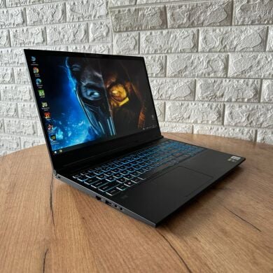 Игровой ноутбук Evoo Gaming Laptop 15 EG-LP10-BK / 15.6" (1920x1080) IPS / Intel Core i5-10300H (4 (8) ядра по 2.5 - 4.5 GHz) / 16 GB DDR4 / 256 GB SSD / nVidia GeForce GTX 1650, 4 GB GDDR5, 128-bit / WebCam