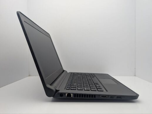 Ноутбук Dell Latitude 3350 / 13.3" (1366x768) TN / Intel Core i3-5005U (2 (4) ядра по 2.0 GHz) / 8 GB DDR3 / 120 GB SSD / Intel HD Graphics 5500 / WebCam
