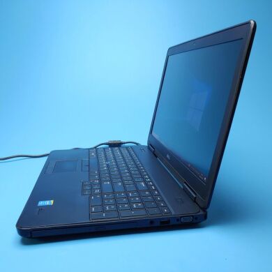 Ігровий ноутбук Dell Latitude E5540 / 15.6" (1920x1080) TN / Intel Core i7-4600U (2 (4) ядра по 2.1 - 3.3 GHz) / 8 GB DDR3 / 240 GB SSD / nVidia GeForce GT 720M, 2 GB DDR3, 64-bit / WebCam / Win 10 Pro