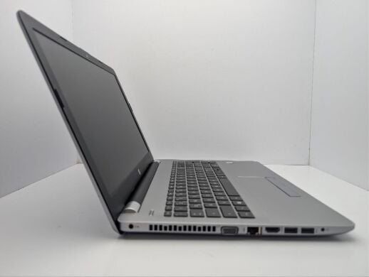 Ноутбук HP 250 G6 / 15.6" (1920x1080) TN / Intel Core i3-6006U (2 (4) ядра по 2.0 GHz) / 10 GB DDR4 / 256 GB SSD / Intel HD Graphics 520 / WebCam / DVD-ROM