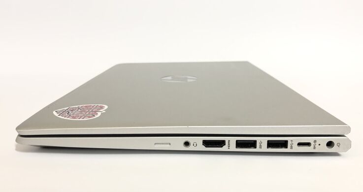 Ультрабук HP ProBook 440 G9 / 14" (1366x768) TN / Intel Core i3-1215U (6 (8) ядер по 1.2 - 4.4 GHz) / 8 GB DDR4 / 128 GB SSD / Intel UHD Graphics / WebCam / Win 11 Pro