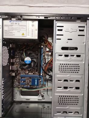 ПК Б-клас LogicPower Tower / Intel Core i5-2400 (4 ядра по 3.1 - 3.4 GHz) / 8 GB DDR3 / 320 GB HDD / Intel HD Graphics 2000 / 400W ПК Б-клас LogicPower Tower / Intel Core i5-2400 (4 ядра по 3.1 - 3.4 GHz) / 8 GB DDR3 / 320 GB HDD / Intel HD Graphics 2000 / 400W