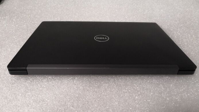 Нетбук Dell Latitude E7290 / 12.5" (1366x768) TN LED / Intel Core i5-7300U (2 (4) ядра по 2.6 - 3.5 GHz) / 8 GB DDR4 / 256 GB SSD / Intel HD Graphics 620 / WebCam Нетбук Dell Latitude E7290 / 12.5" (1366x768) TN LED / Intel Core i5-7300U (2 (4) ядра по 2.6 - 3.5 GHz) / 8 GB DDR4 / 256 GB SSD / Intel HD Graphics 620 / WebCam