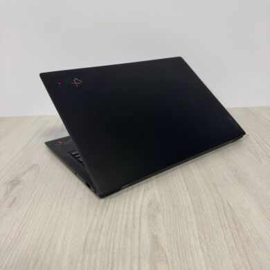 Ультрабук Б-клас Lenovo ThinkPad X1 Carbon Gen 9 / 14" (1920x1200) IPS / Intel Core i7-1165G7 (4 (8) ядра по 2.8 - 4.7 GHz) / 16 GB DDR4 / 512 GB SSD NVMe / Intel Iris Xe Graphics / WebCam Ультрабук Б-клас Lenovo ThinkPad X1 Carbon Gen 9 / 14" (1920x1200) IPS / Intel Core i7-1165G7 (4 (8) ядра по 2.8 - 4.7 GHz) / 16 GB DDR4 / 512 GB SSD NVMe / Intel Iris Xe Graphics / WebCam