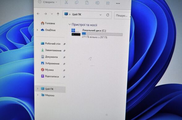 Монитор Б-класс Dell P2310Hc / 23" (1920x1080) TN / VGA, DVI, USB + Кабели (VGA, DVI, DisplayPort на выбор)&nbsp;и питания&nbsp;в комплекте