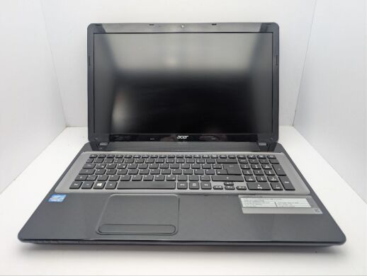 Ноутбук Acer TravelMate P273 / 17.3" (1600x900) TN / Intel Core i3-3120M (2 (4) ядра по 2.5 GHz) / 6 GB DDR3 / 750 GB HDD / Intel HD Graphics 4000 / WebCam