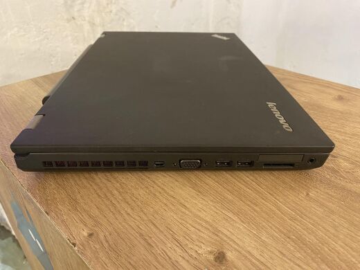 Мобильная рабочая станция Lenovo Thinkpad W541 / 15.6" (1920x1080) TN / Intel Core i7-4710MQ (4 (8) ядра по 2.5 - 3.5 GHz) / 16 GB DDR3 / 240 GB SSD / nVidia Quadro K1100M, 2 GB GDDR5, 128-bit / WebCam