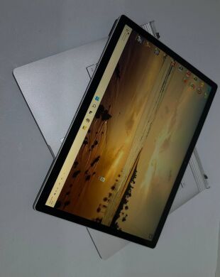 Игровой ультрабук-трансформер Б-класс Microsoft Surface Book 2 / 15" (3240x2160) IPS Touch / Intel Core i7-8650U (4 (8) ядра по 1.9 - 4.2 GHz) / 16 GB DDR4 / 256 GB SSD / nVidia GeForce GTX 1060, 6 GB GDDR5, 192-bit / WebCam / Win 11 Игровой ультрабук-трансформер Б-класс Microsoft Surface Book 2 / 15" (3240x2160) IPS Touch / Intel Core i7-8650U (4 (8) ядра по 1.9 - 4.2 GHz) / 16 GB DDR4 / 256 GB SSD / nVidia GeForce GTX 1060, 6 GB GDDR5, 192-bit / WebCam / Win 11