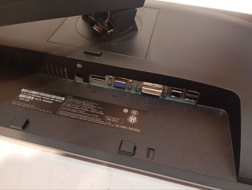 Комплект ПК: HP ProDesk 600 G1 SFF / Intel Core i5-4670 (4 ядра по 3.4 - 3.8 GHz) / 8 GB DDR3 / 120 GB SSD / Intel HD Graphics 4600 / DVD-RW + Монітор Dell Professional P2213t / 22" (1680x1050) TN / 1x DP, 1x DVI, 1x VGA, 3x USB 2.0