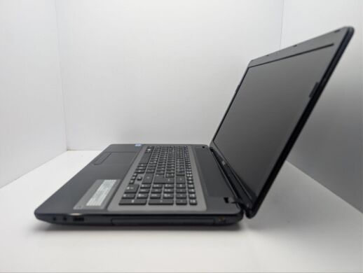 Ноутбук Acer TravelMate P273 / 17.3" (1600x900) TN / Intel Core i3-3120M (2 (4) ядра по 2.5 GHz) / 6 GB DDR3 / 750 GB HDD / Intel HD Graphics 4000 / WebCam