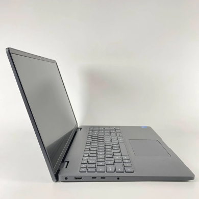 Ультрабук Dell Pro 16 PC16250 / 16" (1920x1200) IPS / Intel Core 3 100U (6 (8) ядер по 1.2 - 4.7 GHz) / 8 GB DDR5 / 256 GB SSD / Intel Graphics / WebCam / HDMI
