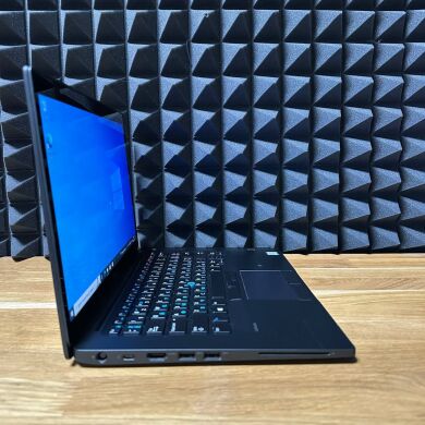 Ноутбук Dell Latitude 7480 / 14" (1920x1080) IPS Touch / Intel Core i7-6600U (2 (4) ядра по 2.6 - 3.4 GHz) / 8 GB DDR4 / 256 GB SSD / Intel HD Graphics 520 / WebCam