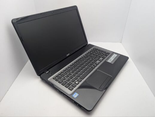 Ноутбук Acer TravelMate P273 / 17.3" (1600x900) TN / Intel Core i3-3120M (2 (4) ядра по 2.5 GHz) / 6 GB DDR3 / 750 GB HDD / Intel HD Graphics 4000 / WebCam