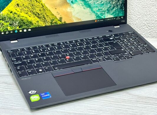 Мобильная рабочая станция Lenovo ThinkPad P16s Gen 1 / 16" (1920x1200) IPS / Intel Core i7-1260P (12 (16) ядер по 3.4 - 4.7 GHz) / 32 GB DDR4 / 512 GB SSD M.2 / nVidia T550, 4 GB GDDR6, 64-bit / WebCam / Win 10 Pro Мобильная рабочая станция Lenovo ThinkPad P16s Gen 1 / 16" (1920x1200) IPS / Intel Core i7-1260P (12 (16) ядер по 3.4 - 4.7 GHz) / 32 GB DDR4 / 512 GB SSD M.2 / nVidia T550, 4 GB GDDR6, 64-bit / WebCam / Win 10 Pro